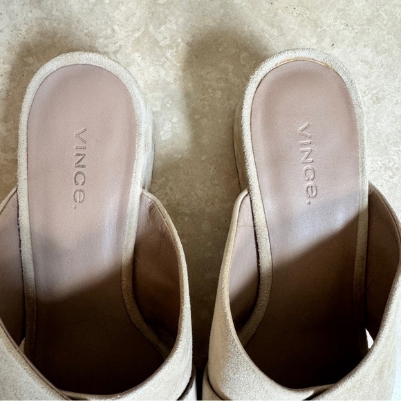 Vince Karsen Beige Suede Block Heel Slide Sandals Womens Size 8.5 M Open Toe - Picture 6 of 13